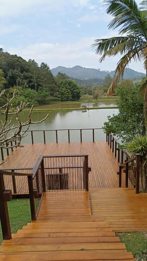 Village Du Lac Hotel 波梅罗迪 外观 照片